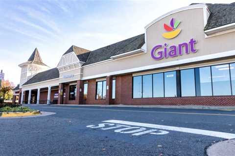 Giant is working with the county to offer COVID-19 vaccines at eight local pharmacies