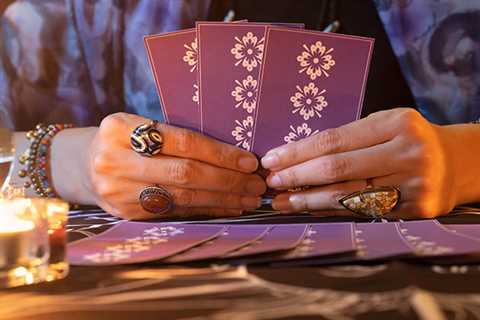 FREE: Intro to Tarot Reading 4-Week Course for $0