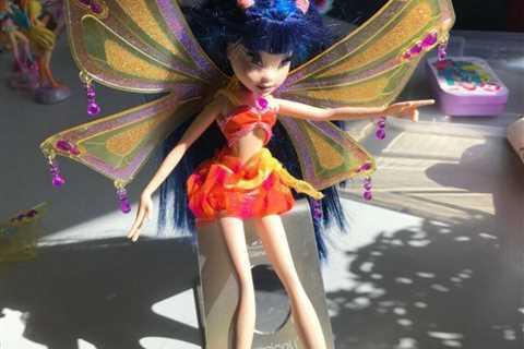 Poupée winx Musa enchantix doll glam magic de mattel 2004 SELL TO THE BEST OFFER