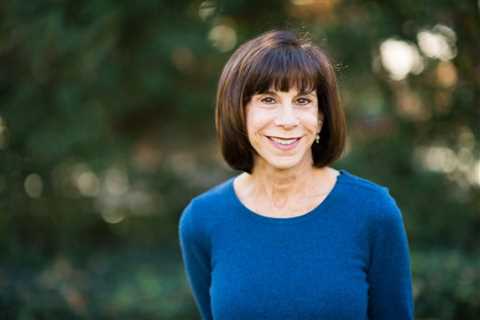 Despite the campaign rhetoric, Manning votes with Pelosi