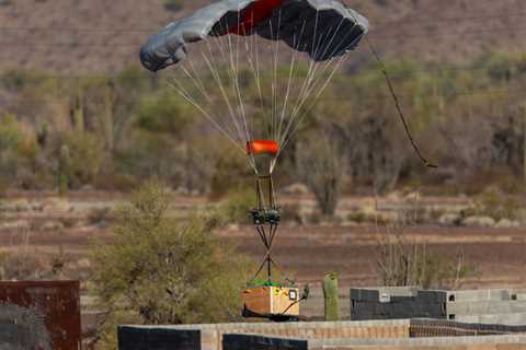 Demonstration of the latest parachute technology at Yuma