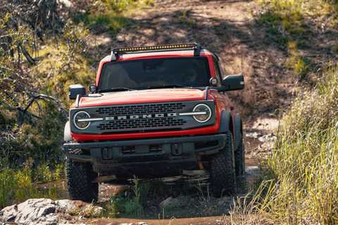 2021 Ford Bronco Owner’s Manual appears in all of its 552-page glory