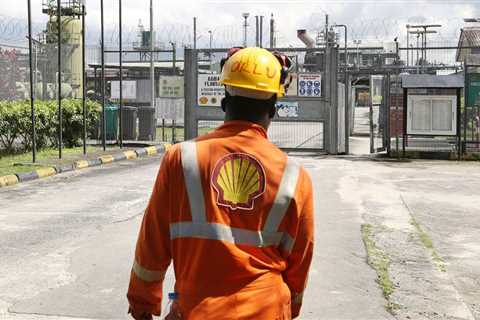 Shell urges Nigeria to pass the petroleum industry law soon