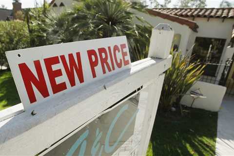 Dallas County’s house prices rose 32% in May