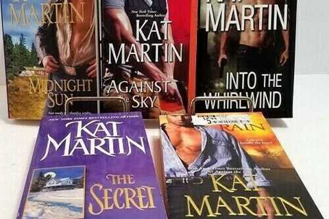 Kat Martin NY Times Best Selling Author Lot of 5 Books