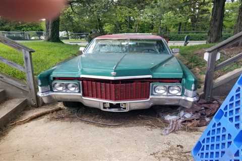 1970 Cadillac coupe deville  1,500 or best offer must sell