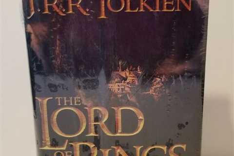 New Sealed  THE LORD OF THE RINGS  The Complete Best-Selling Classic  TRILOGY