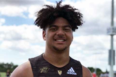 Defensive end JT Tuimoloau pledges to the state of Ohio