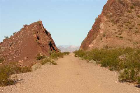 Historic Railroad Path – Boulder Metropolis, Nevada