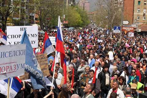 Serbians protest Kosovo deal | Serbia Information