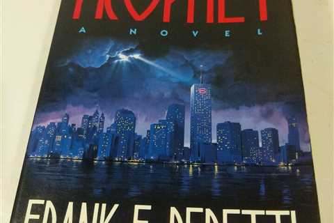 Prophet by Best Selling Author Frank E. Peretti (1992, Trade Paperback)