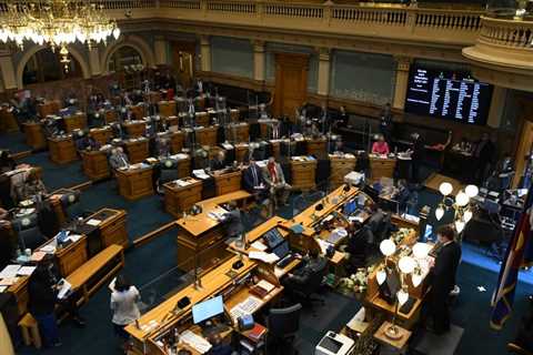 Home adopts funds via GOP objections |  legislative department