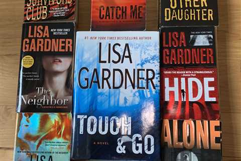 Lisa Gardner NY Times Best Selling Author Lot of 8 Books