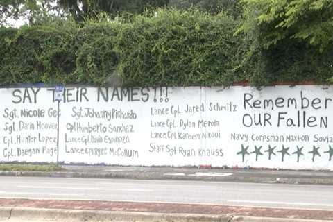 Young women in Gainesville remember fallen soldiers