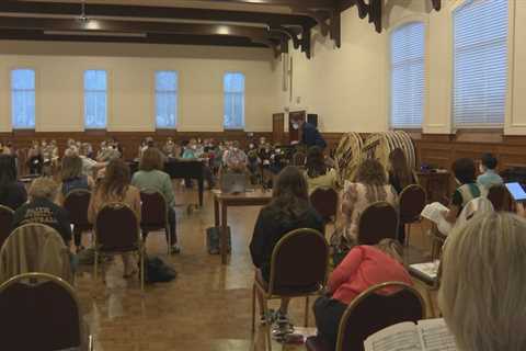 Tallahassee Community Chorus is raising its voice despite the pandemic