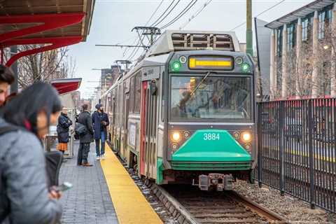 MBTA On Course Toward ‘Fiscal Calamity,’ Report Says – NBC Boston