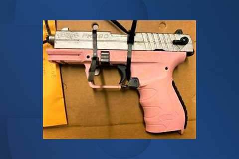 Virginia Beach woman caught with a loaded pistol at Norfolk International Airport