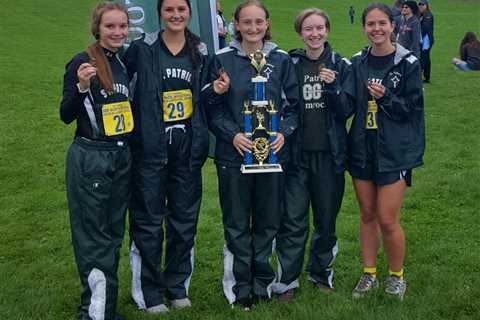 St Patrick Cross Country takes 3rd at Carson City Invitational