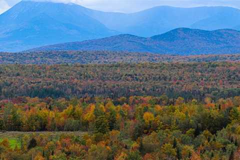 10 Great Places to Enjoy the Fall Foliage in Northern Maine