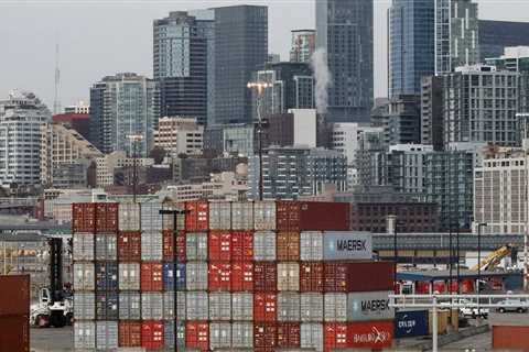 ‘All hands on deck’ at Seattle, Tacoma ports