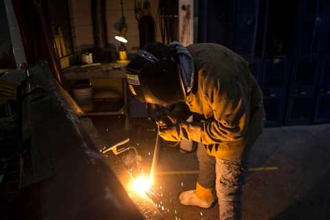 New welding center caters to Madison, other students looking to learn a trade in need of workers