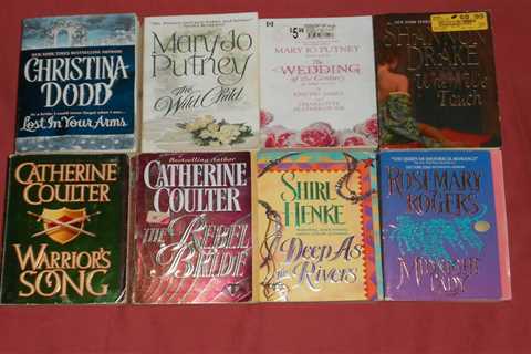 HISTORICAL ROMANCE Lot of 8 Paperbacks Best Selling POPULAR AUTHORS