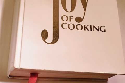 JOY OF COOKING, 1980, 16th printing the best-selling cookbook A kitchen classic