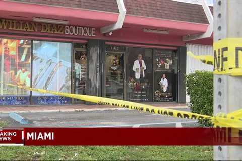 Possible armed robbery of a Miami jewelry store under investigation