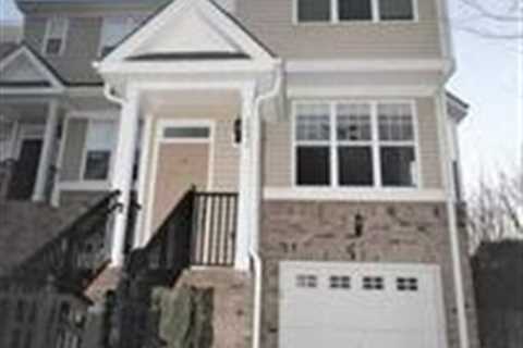 3 Bedroom Home in Charlotte – $1,895 |