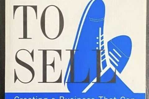 BUILT TO SELL by John Warrillow  [Paperback]  INC. Best Book For Business Owners