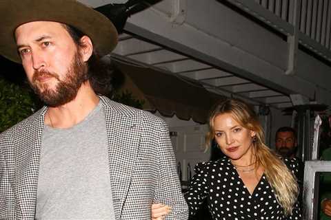 Kate Hudson and Danny Fujikawa meet First Lady Jill Biden at dinner in LA