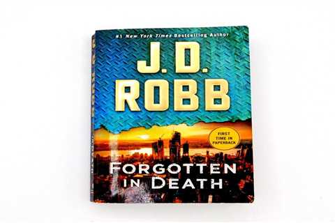 Forgotten in Death by J.D. Robb Best Selling Author Paperback