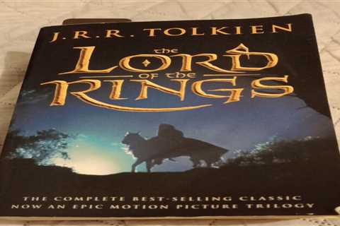 THE LORD OF THE RINGS , The COMPLETE Best Selling Classic by JRR Tolkien