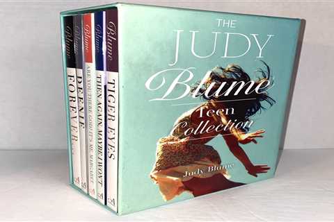 JUDY BLUME Teen Collection Book Best Selling Collectors Edition, Full Boxed Set