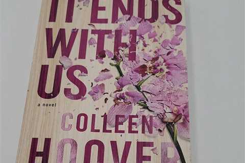 It Ends with Us: A Novel By Colleen Hoover  Best selling New