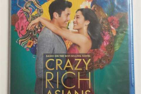 Crazy Rich Asians (Blu-ray, 2018) Based on Best-Selling Novel ** FREE Shipping**