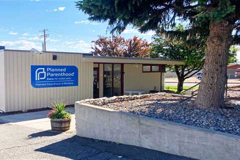 Montana Clinics That Provide Abortions Preemptively Restrict Pill Access for Out-of-State Patients