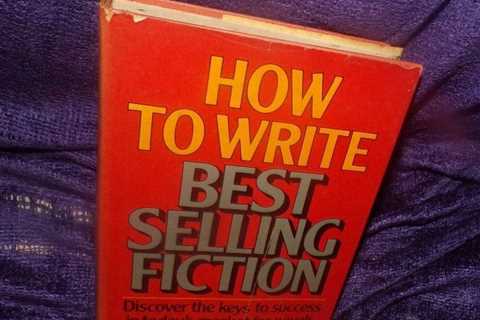 How to Write Best Selling Fiction by Dean Koontz 1982 hardback book with jacket