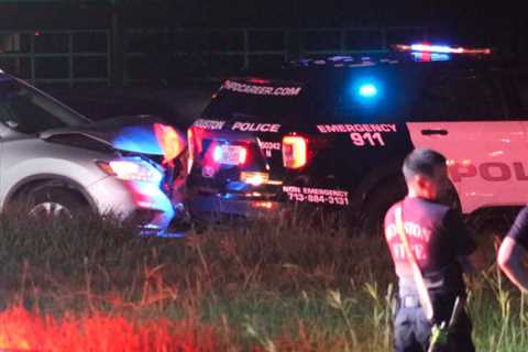 Houston driver rear-ends patrol vehicle blocking traffic for fatal accident investigation |  houstonstringer_com