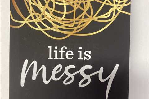 Life Is Messy Matthew Kelly Paperback 2021 New York Times Best Selling Author