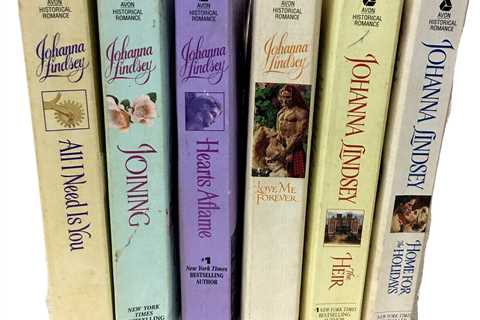 Best Selling Author Johanna Lindsey Book Lot of 6 Saucy Romance Novels