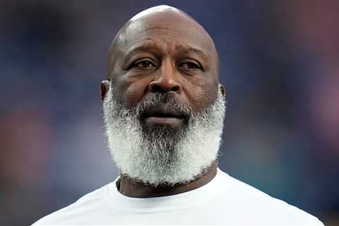 Job status of Texans head coach Lovie Smith very much up in the air