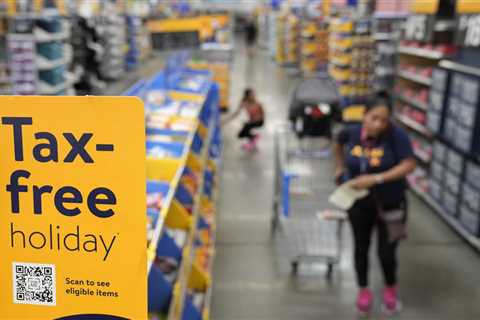 Walmart raising minimum wage to $14, giving 180K Texas workers a boost