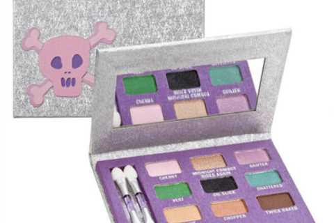 Urban Decay Skull Shadow Box 9 Best Selling Eyeshadows with Mirrored Palette