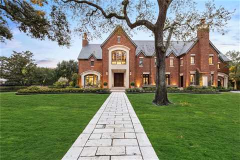 Luxury listing in Houston gets a major price reduction