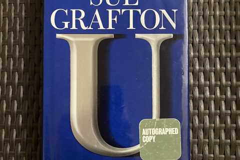 U Is for Undertow by Sue Grafton (Signed, 2009, Hardcover) Best Selling Author