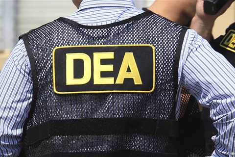 Staff Sources: FBI agents eavesdrop on former DEA warden at leak probe