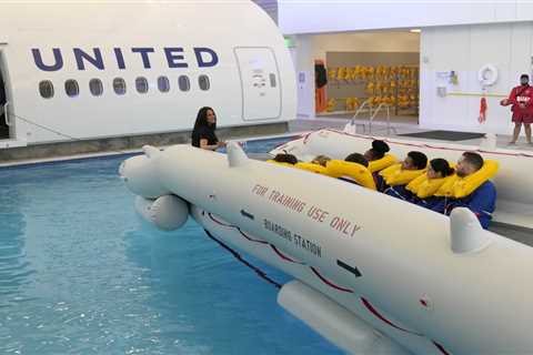 United’s new InFlight Training Center in Houston opens with a splash