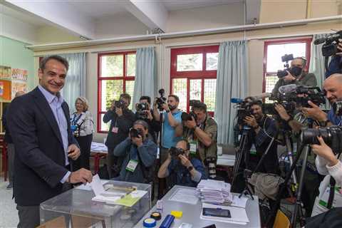 Exit poll gives clear victory for conservative New Democracy party in Greece – •