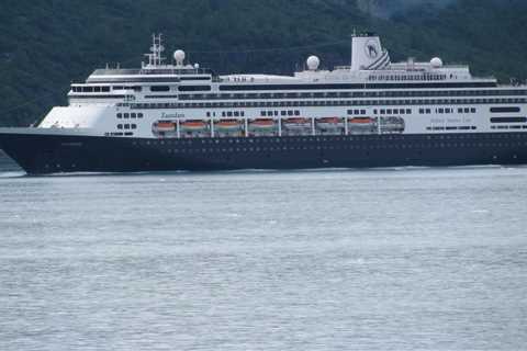 Mid-size cruise ships drive Eastport’s economy